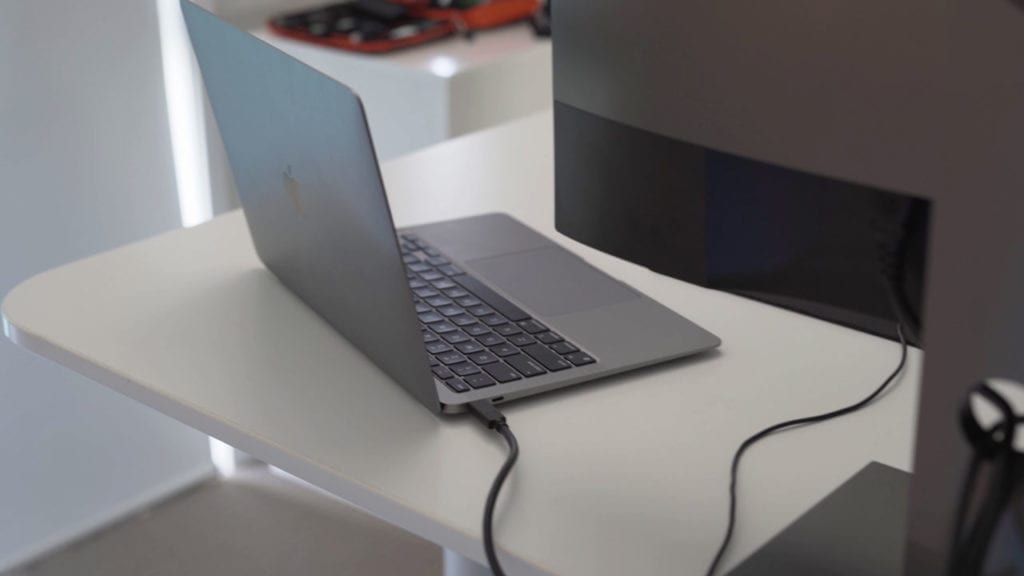 MacBook-Air-M1-USB-C-Dell-monitor